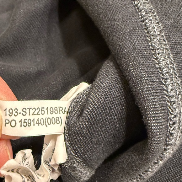 Tommy Bahama | Men’s Large Heather Gray Quarter Zip Light Pullover - Picture 9 of 15